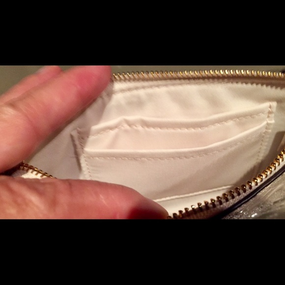 COACH - ACCESSORY WRISTLET - Picture 3 of 6